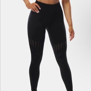 NEVER WORN- Jed North Willow Leggings - Black- Size XS/S